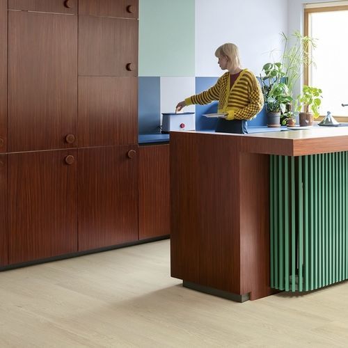 Vinyl-Bodenbelag - ALPHA - QUICK-STEP - für den Innenraum / für Treppenstufen / für Büro