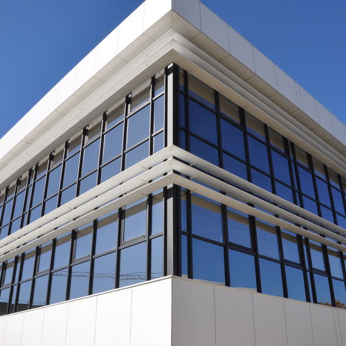 Aluminium-Sonnenschutzlamelle - TANAGRA® - PROFILS SYTEMES - für Fassaden / horizontal / schwenkbar