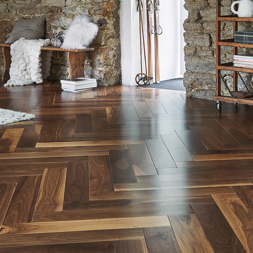 Mehrschichtparkett - PANAGET - Nussbaum / Herringbone / satiniert