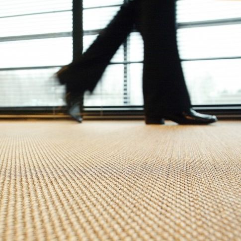Vinyl-Bodenbelag - PLAIN - Hellsten Flooring - für den Innenraum / für Treppenstufen / für Büro