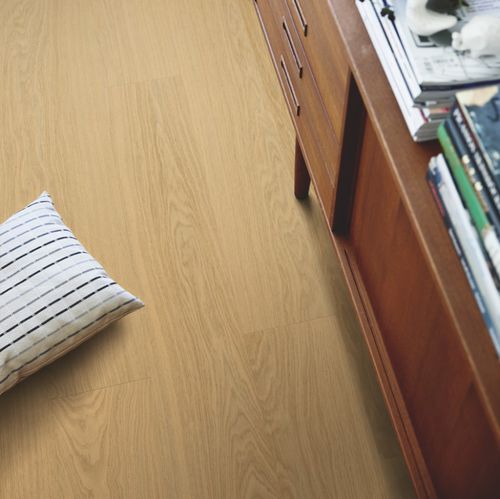 Vinyl-Bodenbelag - V3131-40098 - PERGO - für Hotels / für Einzelhandel / für Sportanlage
