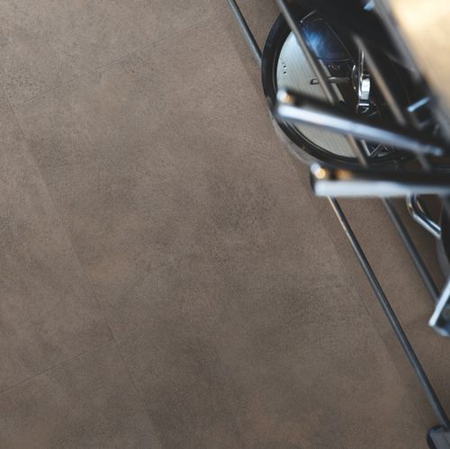 Vinyl-Bodenbelag - V2120-40045 - PERGO - für Hotels / für Einzelhandel / für Sportanlage