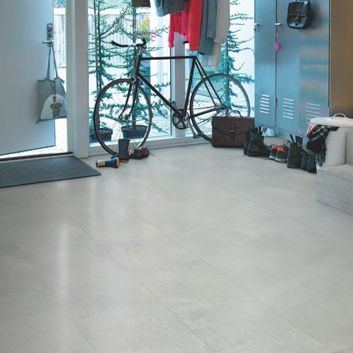 Vinyl-Bodenbelag - V2120-40139 - PERGO - für Hotels / für Einzelhandel / für Sportanlage