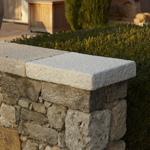 Mauerabdeckung für Gartenzäune - AUBEROCHE BOURIANE - OCCITANIE PIERRES - Stein