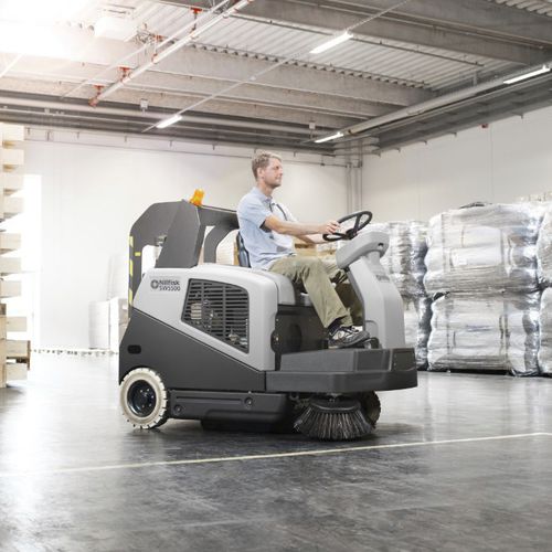 Aufsitz-Kehrsauger - SWEEPER SW5500 D - NILFISK