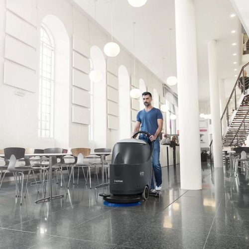Handgeführte Scheuersaugmaschine - SC430 - NILFISK - batteriebetrieben