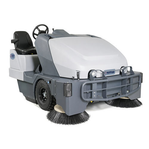 Aufsitz-Kehrsauger - SW8000 165 D 4-CYL - NILFISK - für Außenbereich / für den Innenraum / Staub