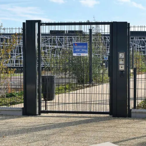 Zaun / geschweißter Maschendraht -  RESILOG™ OOBAMBOO™ - NORMACLO - für öffentliche Bereiche / galvanisiertem Stahl / pulverbeschichteter Stahl