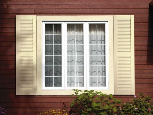 Einflügeliger Fensterladen - NOVIK® - NOVIK - Lamellen / Polymer / Holzoptik