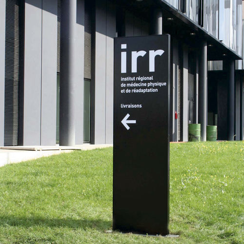 Stele zur Beschilderung - AMER - MARCAL - für öffentliche Bereiche