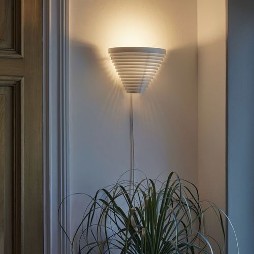 Moderne Wandleuchte - A910 - Artek - Metall / kreisförmig / regelbar