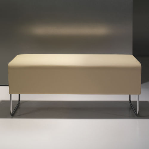 Moderne Polsterbank - BALANCE - BERNHARD design - Stoff / Leder / Gestell aus Metall