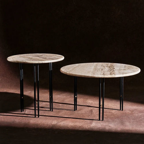 Moderner Couchtisch - IOI  - GUBI - Travertin / Gestell aus Stahl / Gestell aus Messing