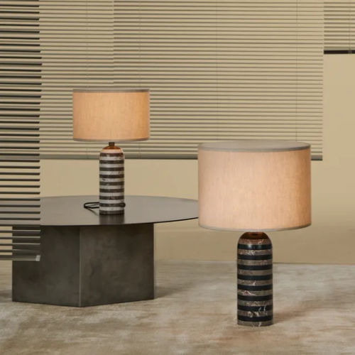 Tischlampe - GRAVITY - GUBI - Marmor / modern / mit Kabel