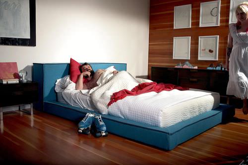 Doppelbett - DODU - BLU DOT - Einpersonen / modern / Polster