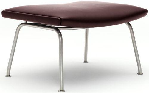 Moderner Fußschemel - CH446 - Carl Hansen & Son - Leder / für den Innenraum / von Hans J. Wegner