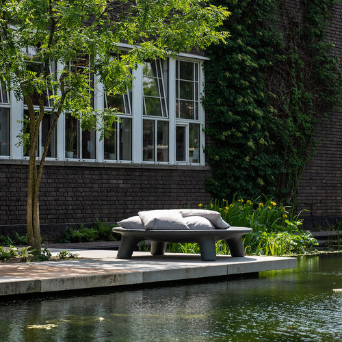 Moderne Ottomane - THE FLYING DISHMAN - dutchtub - HDPE / rund / für Terrasse