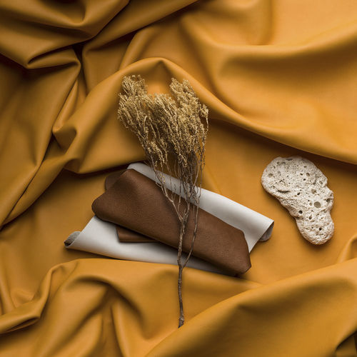 Natürliches Möbelleder - ELMOESSENCE - Elmo Leather Sweden AB - einfarbig