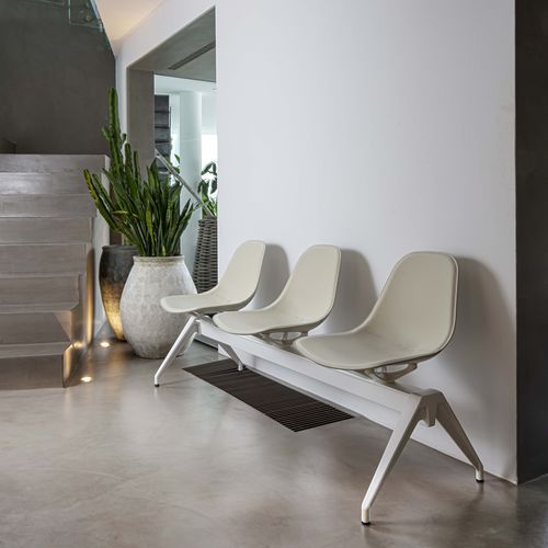 Leder-Traversenbank - COUTURE - ENRICO PELLIZZONI - Aluminium / Filz / 3 Plätze