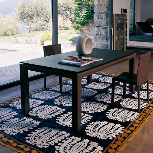 Moderner Tisch - ABACO - ENRICO PELLIZZONI - Leder / Eiche / Rauchglas
