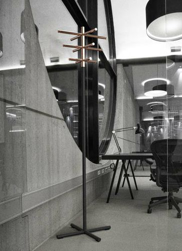 Bodenstehender Garderobenständer - W2001 - Frost Design - modern / Stahl