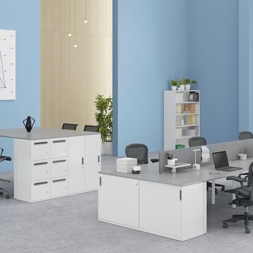 Schreibtisch mit integrierten Stauraum / für Gewerbegebrauch - PARAGRAPH - Herman Miller