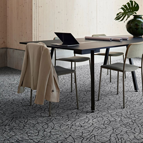 Teppichfliese - UNSPOOLED  - Interface - Tuft / Schlingen / Struktur