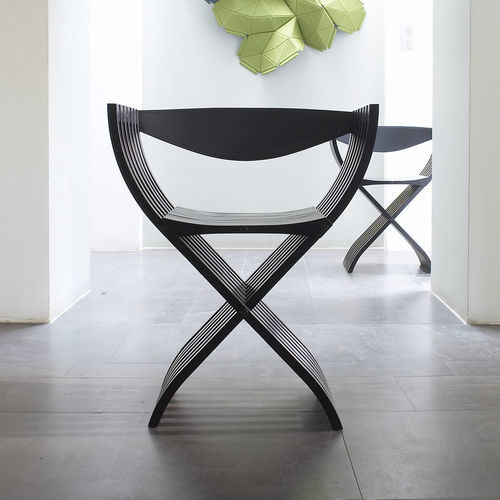 Design-Stuhl - CURULE - Ligne Roset - für den Innenraum / Nussbaum / Buche