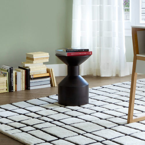 Hocker / originelles Design - GEOMETRY - Ligne Roset - Massivholz / Gestell aus Massivholz / mit Mittelfuß