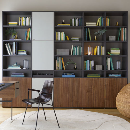 Moderne Wohnwand - ET CETERA - Ligne Roset - lackiertes Holz / Eiche / Glas