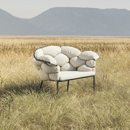 Sessel / originelles Design - SERPENTINE - Ligne Roset - Stoff / Polyurethanschaum / lackiertes Aluminium
