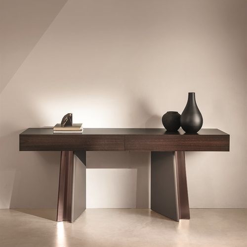 Moderner Beistelltisch - MOUTH - LONGHI S.p.a. - Marmor / Gestell aus Metall / dreieckig