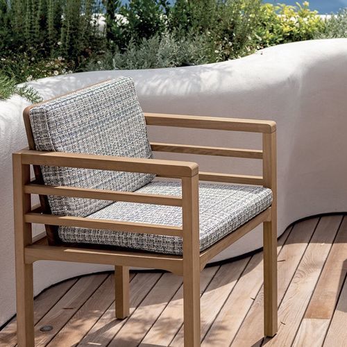Moderner Sessel - STADEL - LONGHI S.p.a. - Polyurethanschaum / abperlendes Gewebe / Iroko