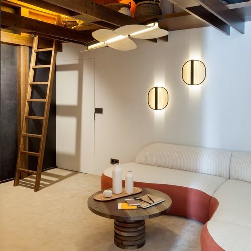 Moderne Wandleuchte - OMMA - Lzf-Lamps - für den Innenraum / Metall / Buche