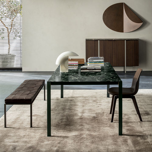 Moderner Tisch - HALF A SQUARE - Molteni&C - Marmor / Gestell aus Metall / rechteckig