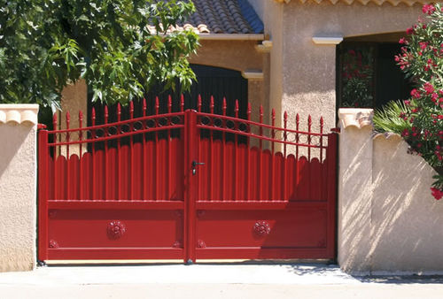 Einflügeliges Tor - TRADITION : QUILLOR - Horizal - Aluminium / Stab / motorisiert