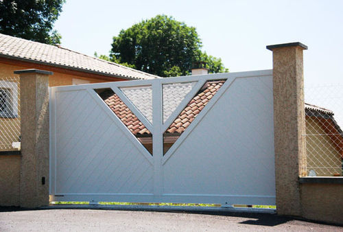 Einflügeliges Tor - RÉVÉLATION : KAJAM - Horizal - Schiebe / Aluminium / Lamellen