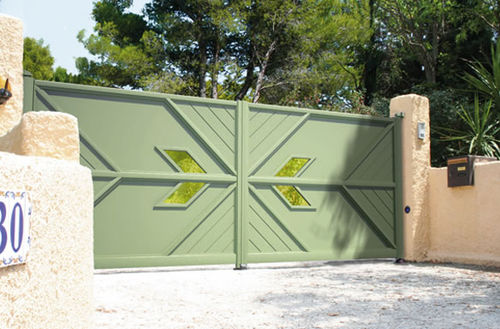 Einflügeliges Tor - RÉVÉLATION : MIRA - Horizal - Schiebe / Aluminium / Lamellen