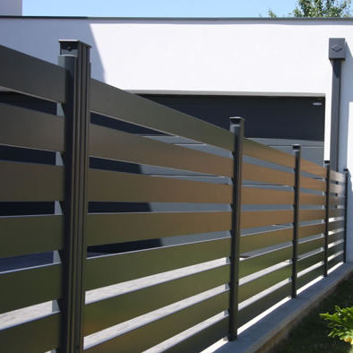 Lamellenzaun - CONTEMPORAIN : VARGO - Horizal - Garten / Aluminium / modern