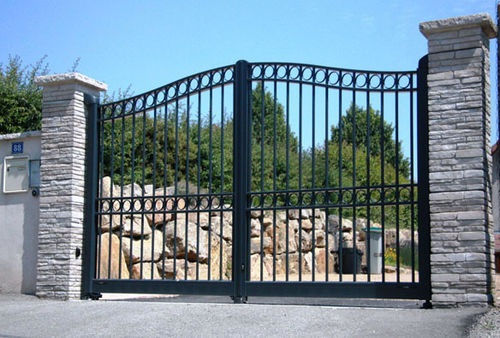 Einflügeliges Tor - TRADITION : DIOTIS  - Horizal - Aluminium / Stab / motorisiert