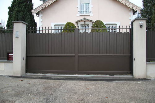 Schiebetor - TRADITION : OLEA - Horizal - Aluminium / mit Stangen / motorisiert