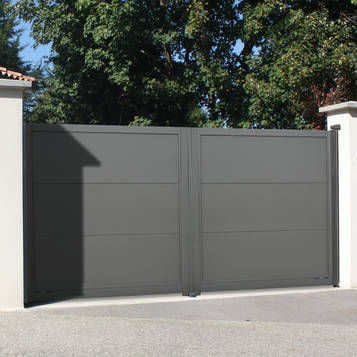 Einflügeliges Tor - CONTEMPORAIN : MALACCA - Horizal - Schiebe / Aluminium / Lamellen