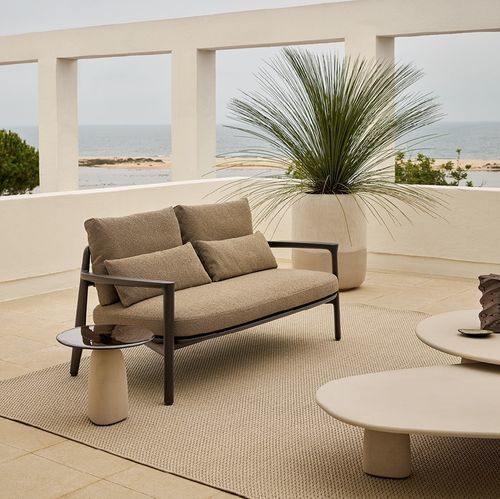 Modernes Sofa - MAGNOLIA - Poliform - für Außenbereich / Stoff / mit Armlehnen