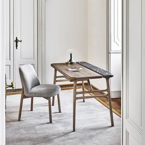 Bodenstehender Schreibtisch - AKSEL - Porada - modern / Nussbaum / Leder