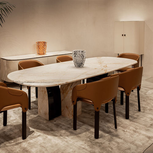 Moderner Tisch - D'Este - Rossi di Albizzate - Marmor / Gestell aus Holz / oval