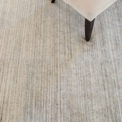Moderner Teppich - AARAMBHA - The Rug Company - Streifenmuster / Seide / Bambus