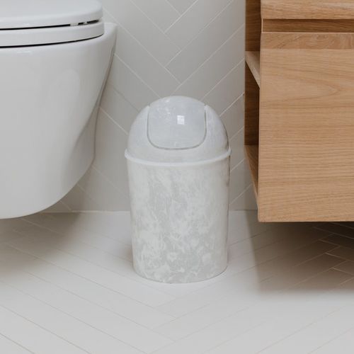 Hygienischer Abfallbehälter - MINI - Umbra - Kunststoff / mit Schwingdeckel / für den Innenraum