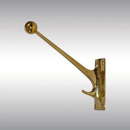 Klassischer Garderobenhaken - KNIZE 21309 - Woka Lamps Vienna - Messing / doppelt / für professionellen Gebrauch