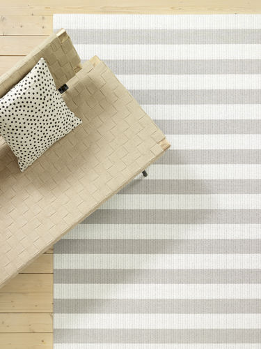 Moderner Teppich - BIG STRIPE - Woodnotes - Streifenmuster / Baumwolle / Papierfaser