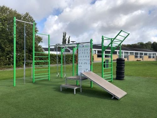 Multi-Trainingsstation - NEW AGE FIT   - Lars Laj